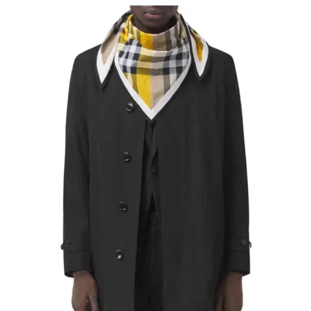 SOLD⛔️Authentic BURBERRY 100% Cotton vintage checkers triangle scarf - Picture 8 of 14